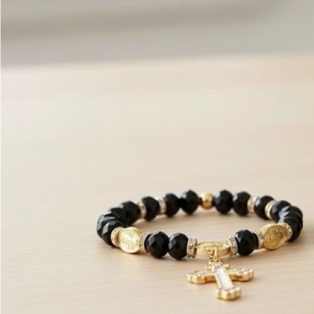 Black Onyx Beaded Religious Stretch‎ Bracelet Gold Tone Cross Virgin Mary Charm